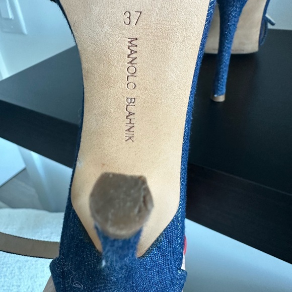 Manolo Blahnik special edition denim high heels - Picture 5 of 5